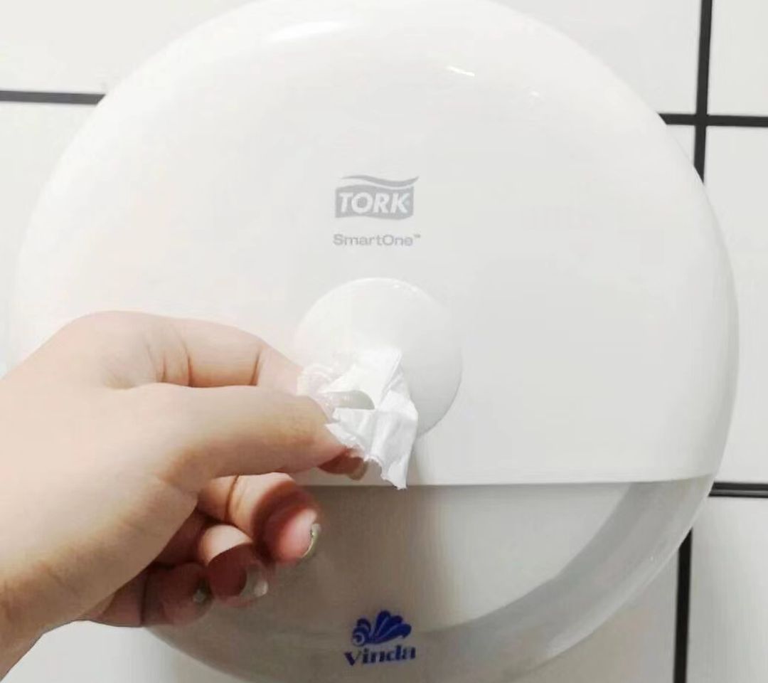 toilet paper dispenser
